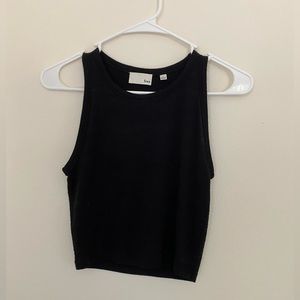 Aritzia Wilfred Free Crop Top